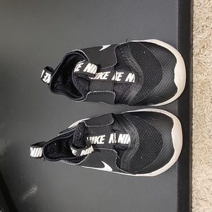 Toddler nike shoes